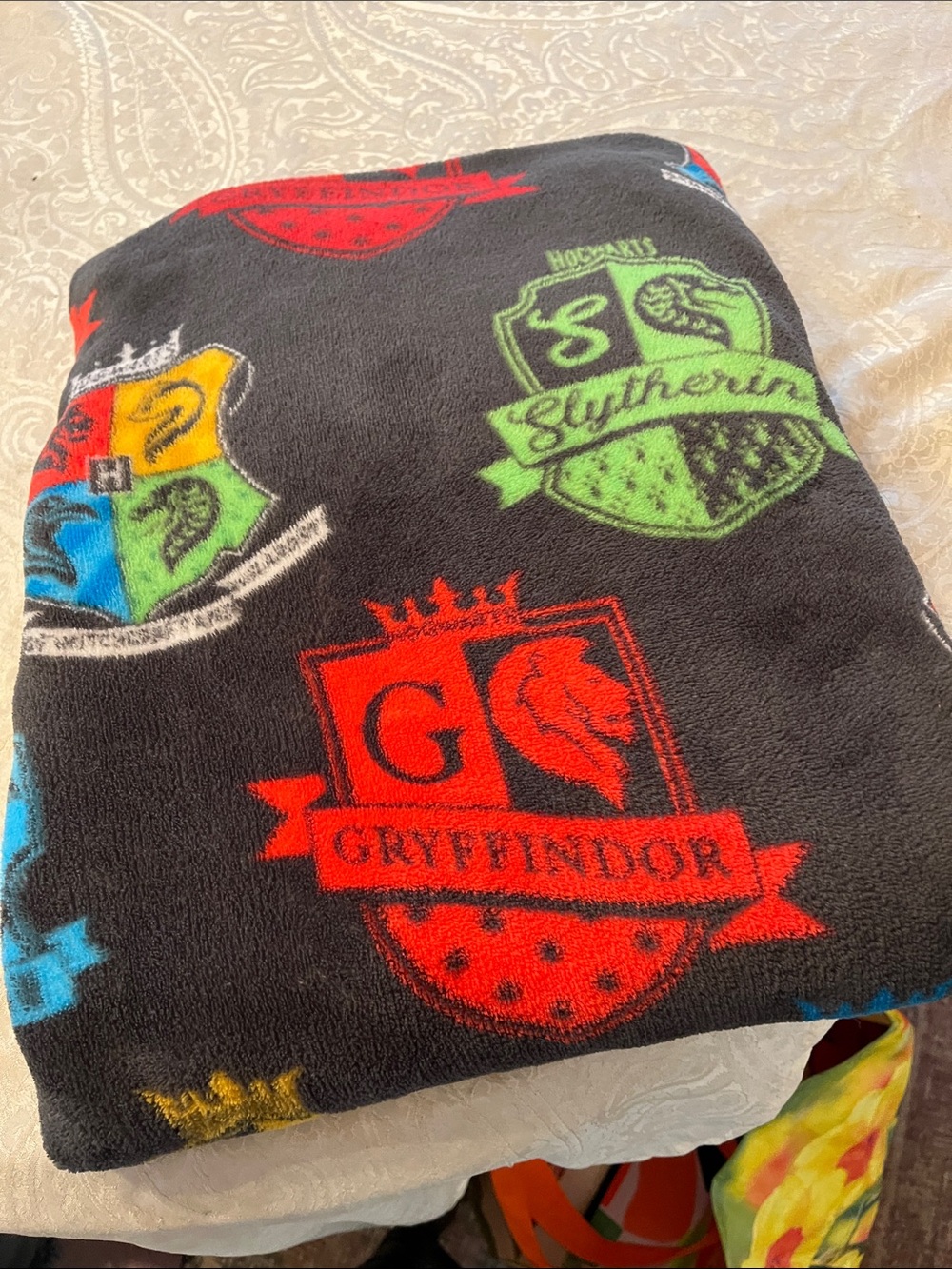 Harry Potter Hogwarts House Crest Black Throw Gryffindor & Slytherin 46x60”